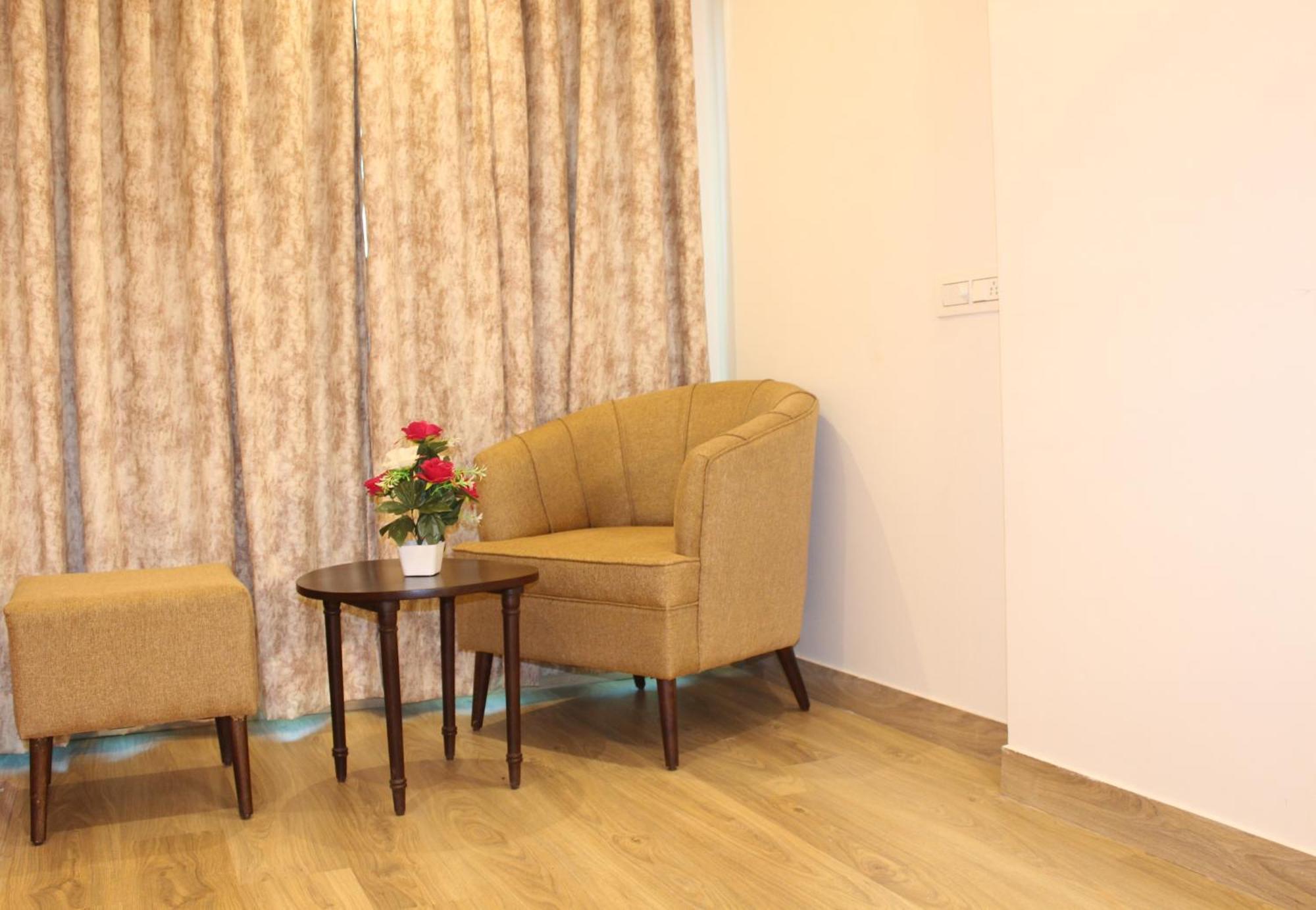 Richi-Rich Aparthotel Джайпур Екстериор снимка